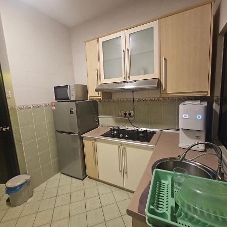 Marina-A38 Kk Centre Homestay Kota Kinabalu Esterno foto